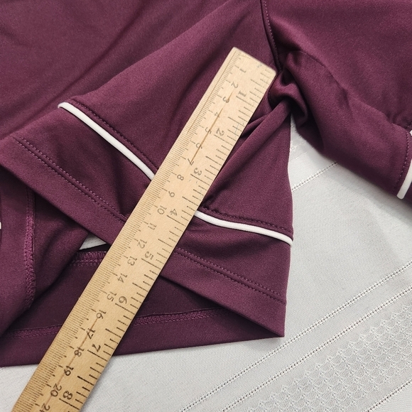 Athleta purple gym shorts Size Medium 5in inseam EUC - Picture 2 of 7